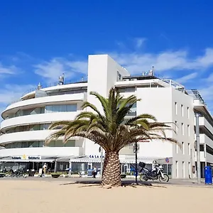 Ancora Frontbeach Luxury Apartamento