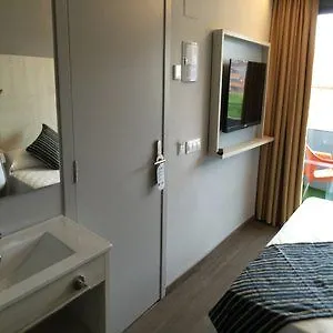 Hotel GHT Sa Riera Tossa de Mar